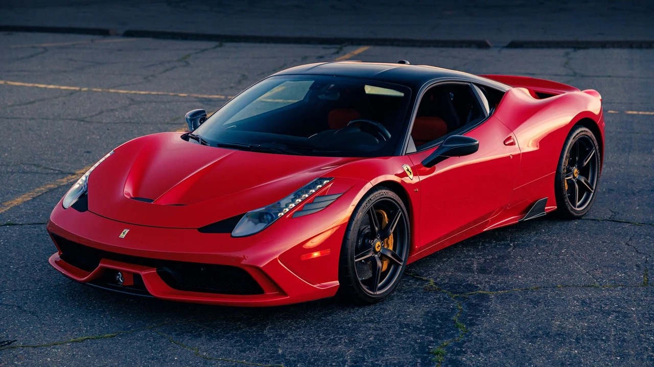 2015 Ferrari 458 Speciale - Image 11 of 31