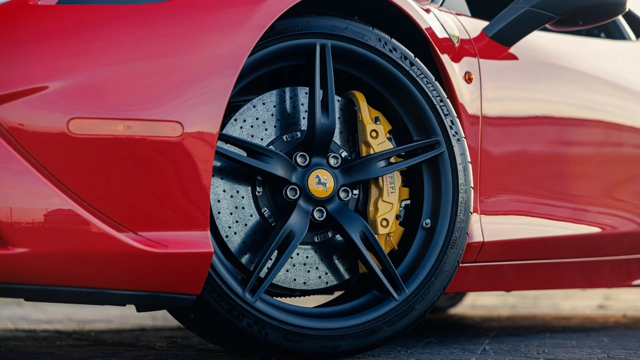 2015 Ferrari 458 Speciale - Image 31 of 31