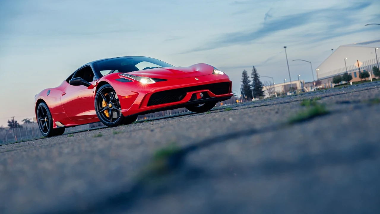 2015 Ferrari 458 Speciale - Image 24 of 31