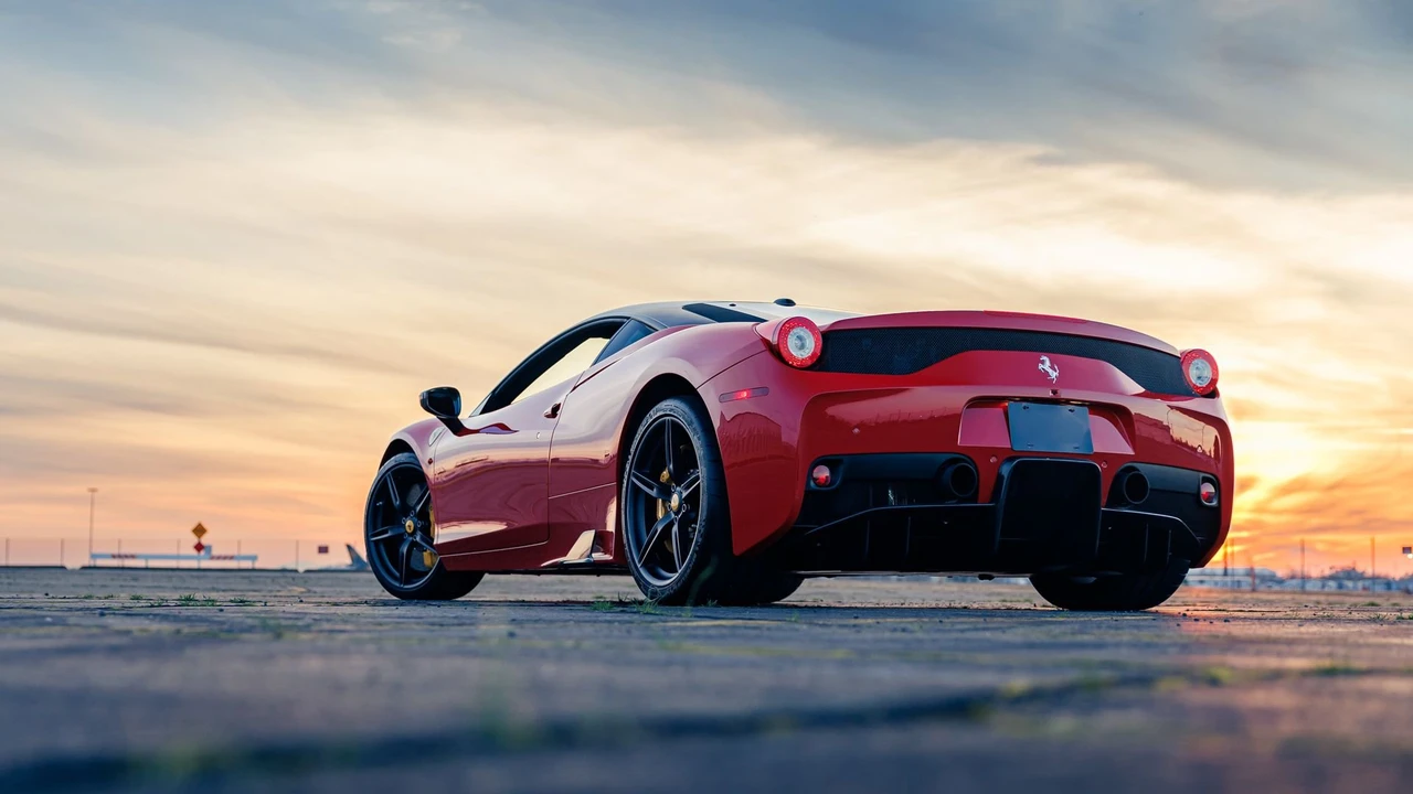 2015 Ferrari 458 Speciale - Image 28 of 31