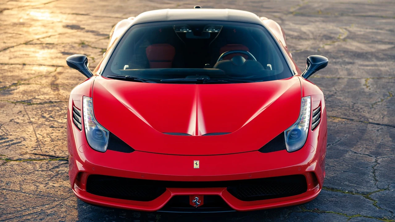 2015 Ferrari 458 Speciale - Image 17 of 31