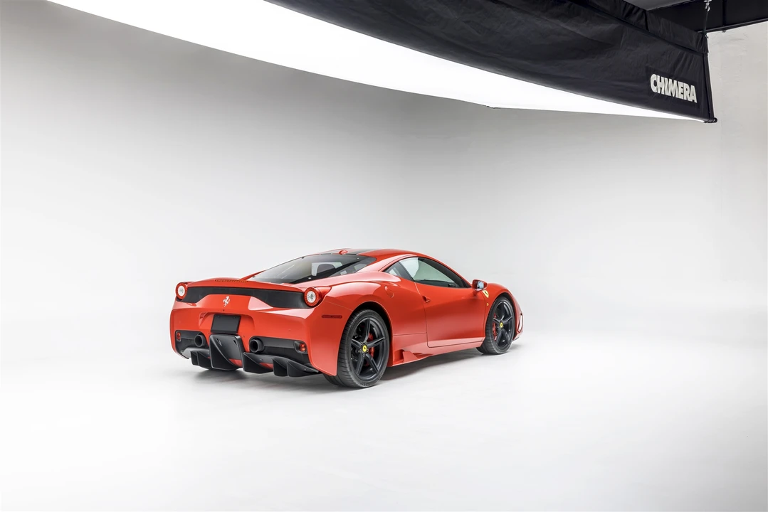 2015 Ferrari 458 Speciale - Image 17 of 31