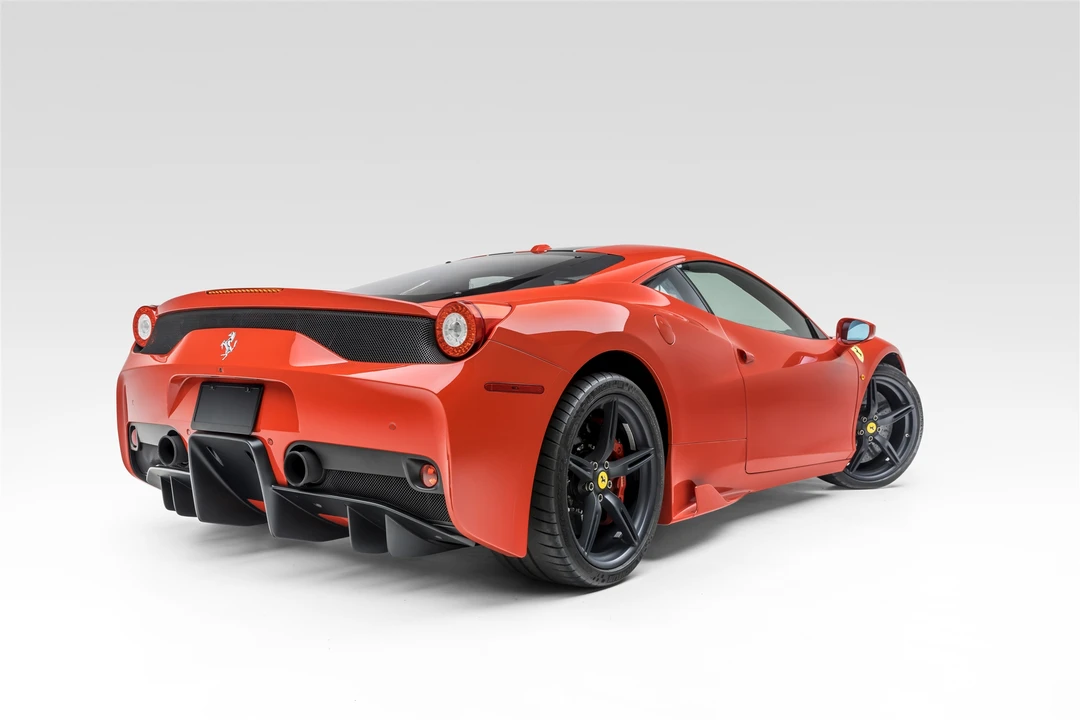 2015 Ferrari 458 Speciale - Image 16 of 31