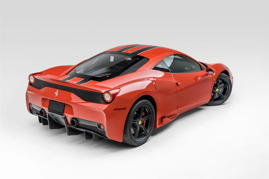2015 Ferrari 458 Speciale - Image 15 of 31