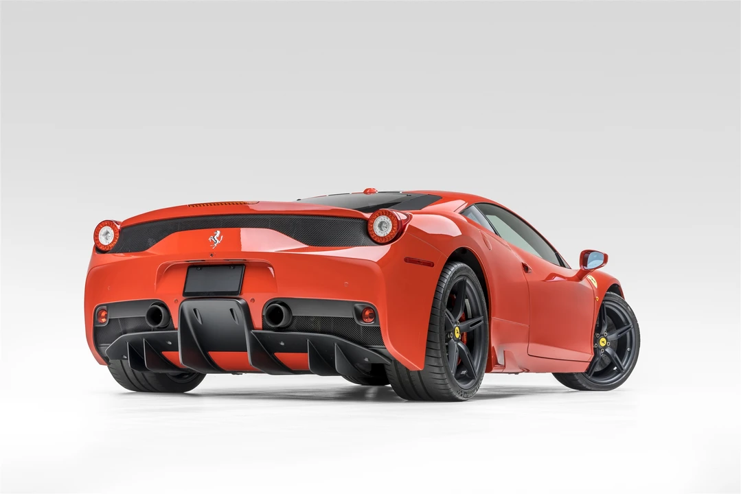2015 Ferrari 458 Speciale - Image 14 of 31