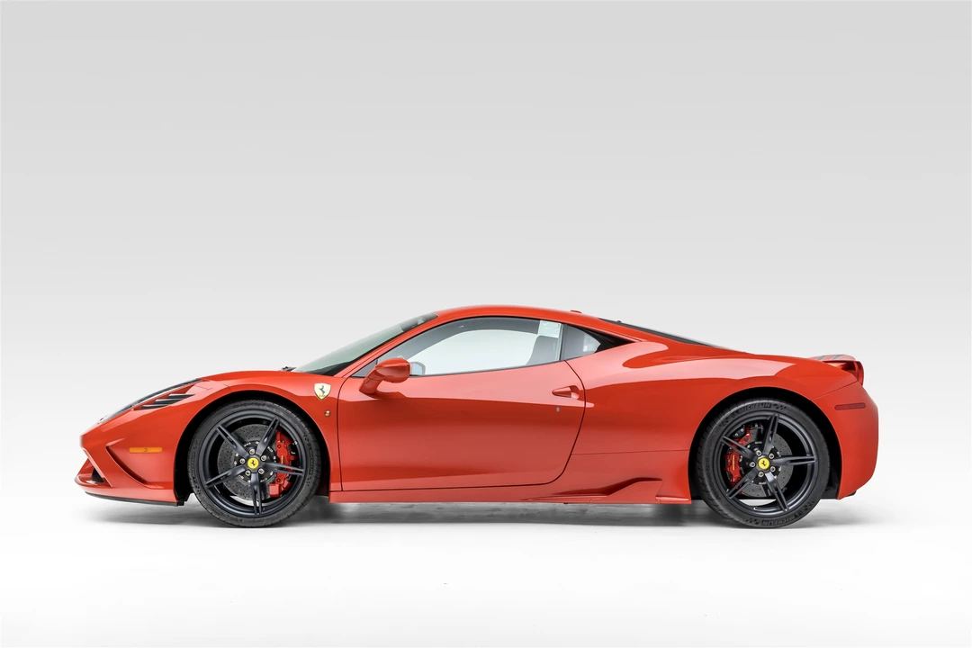2015 Ferrari 458 Speciale - Image 8 of 31