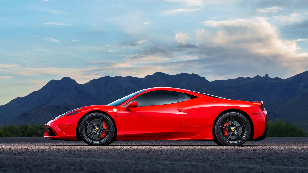 2015 Ferrari 458 Speciale - Image 13 of 31