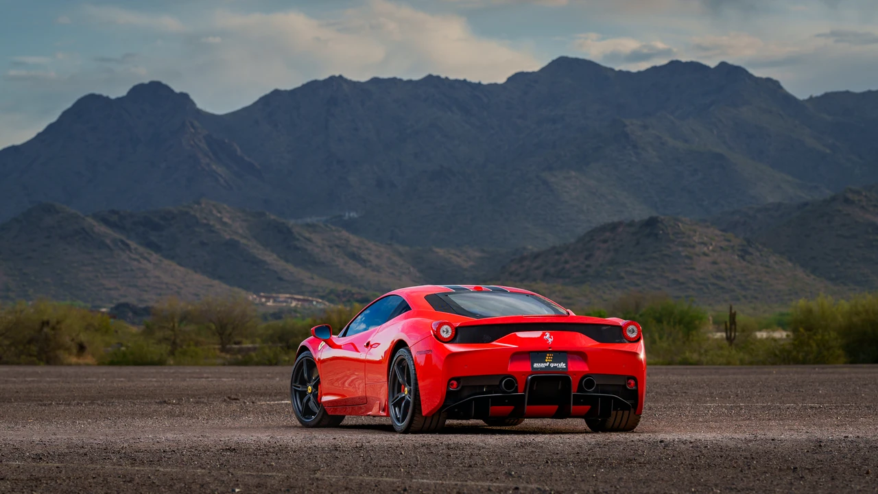 2015 Ferrari 458 Speciale - Image 19 of 31