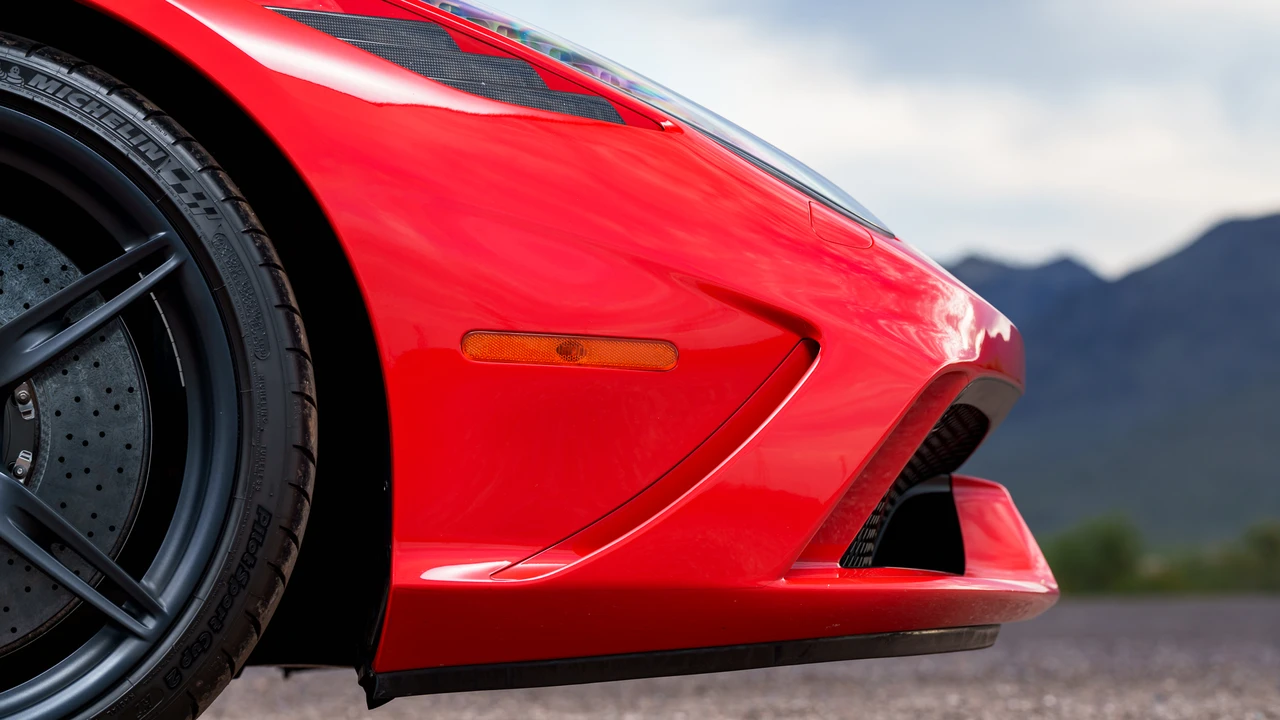 2015 Ferrari 458 Speciale - Image 28 of 31