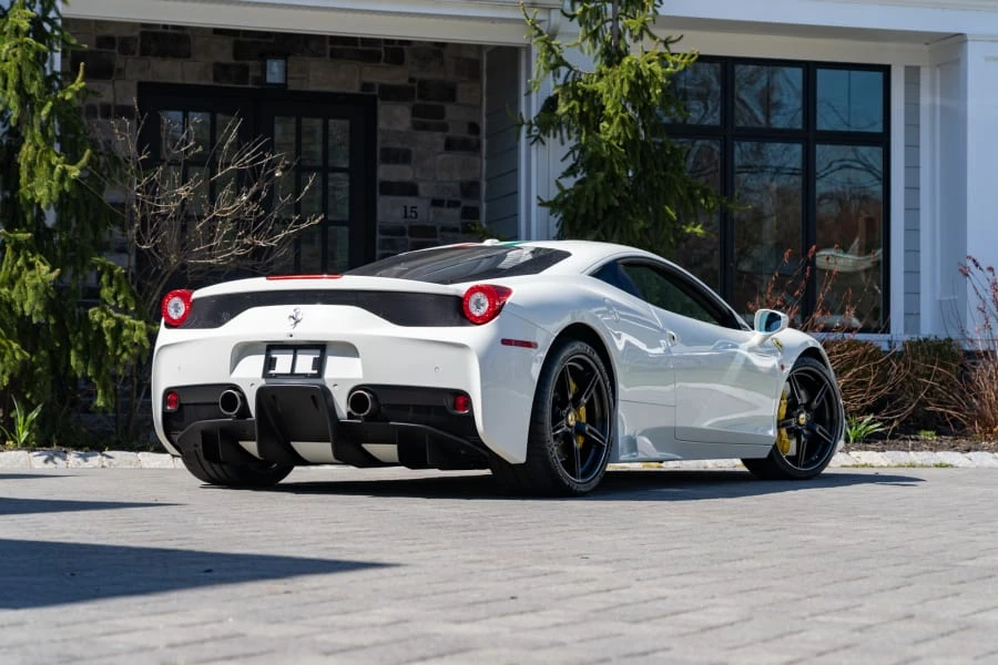 2015 Ferrari 458 Speciale - Image 3 of 31