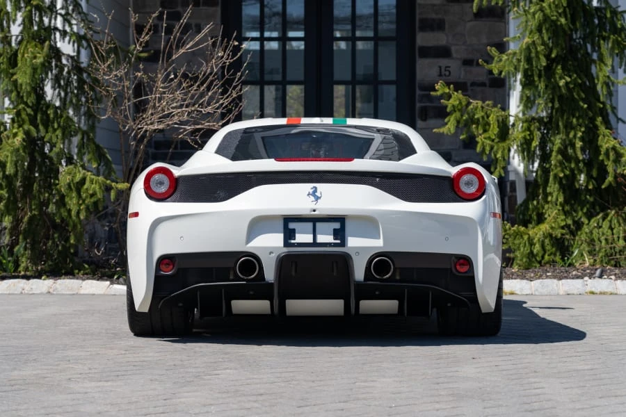 2015 Ferrari 458 Speciale - Image 5 of 31