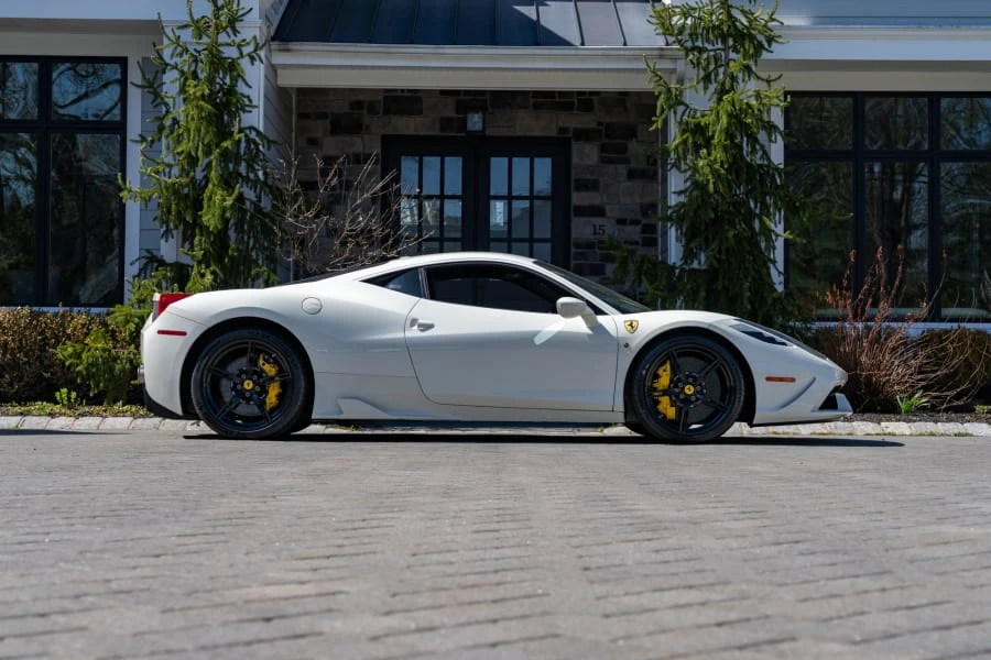 2015 Ferrari 458 Speciale - Image 2 of 31