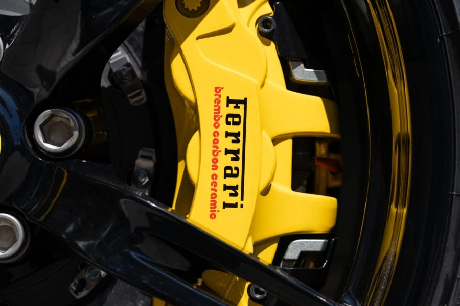 2015 Ferrari 458 Speciale - Image 28 of 31