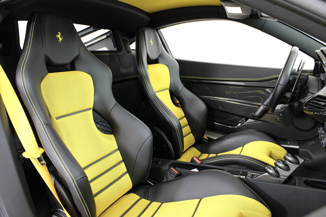 2015 Ferrari 458 Speciale - Image 27 of 31