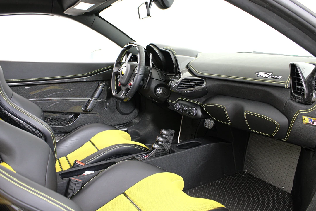 2015 Ferrari 458 Speciale - Image 2 of 31