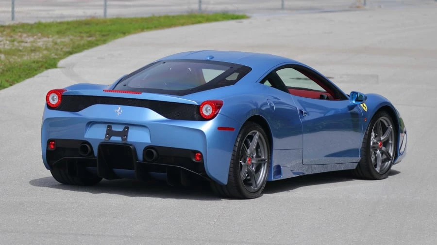 2015 Ferrari 458 Speciale - Image 3 of 20