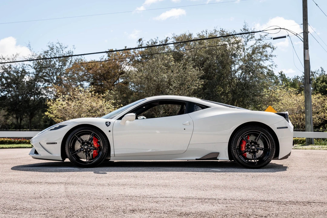 2015 Ferrari 458 Speciale - Image 3 of 31