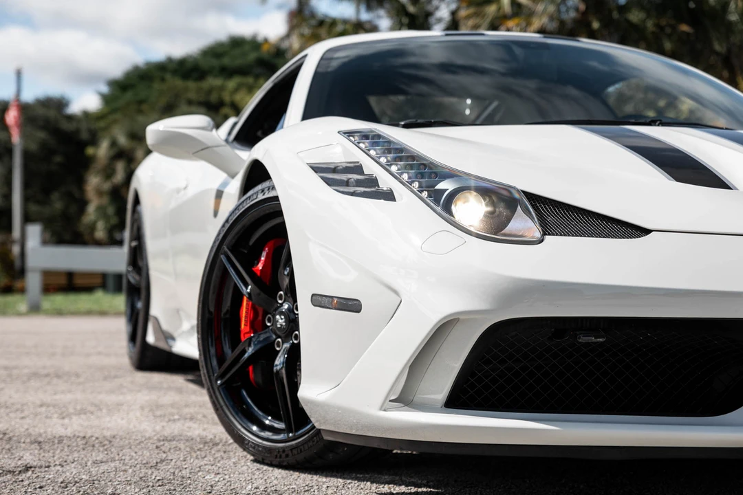 2015 Ferrari 458 Speciale - Image 11 of 31