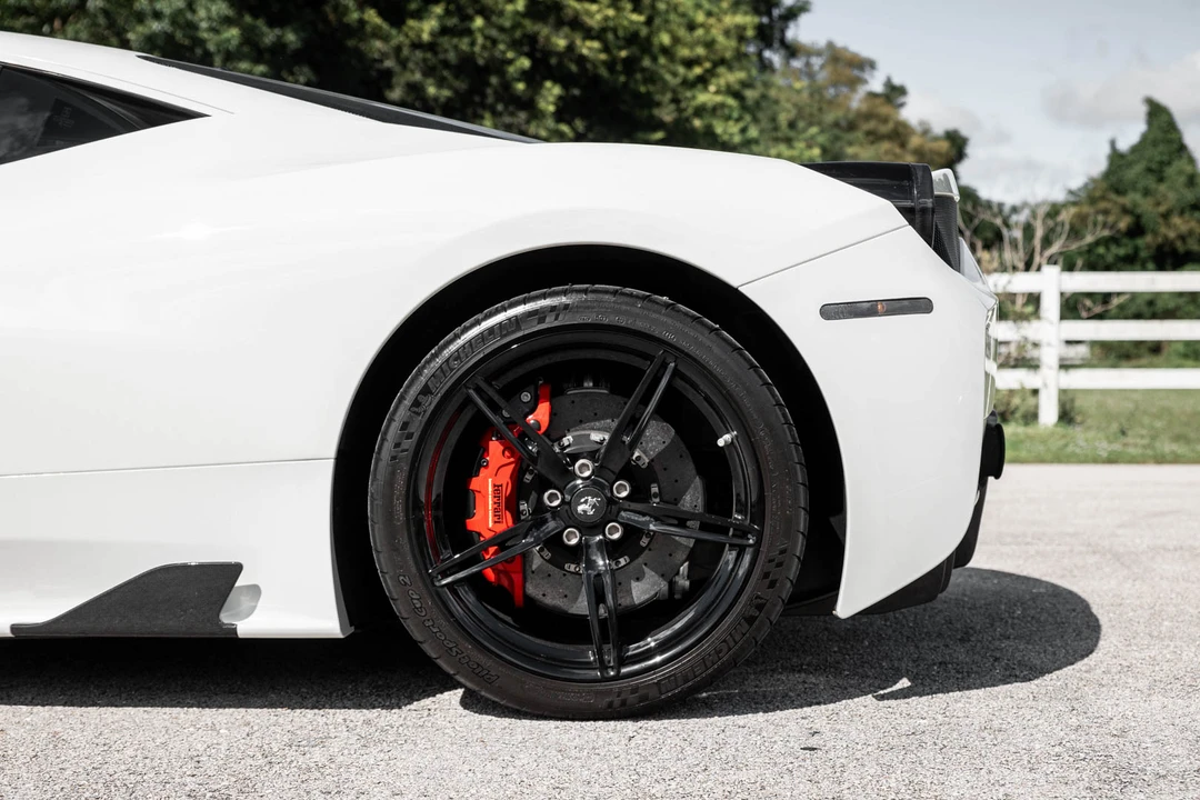 2015 Ferrari 458 Speciale - Image 19 of 31