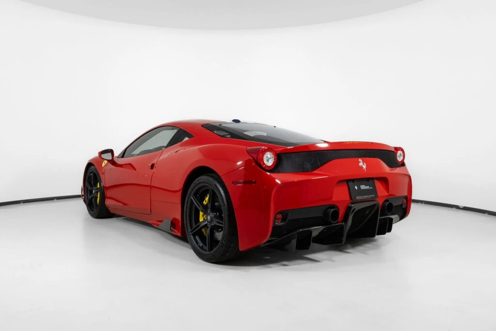 2015 Ferrari 458 Speciale - Image 4 of 31