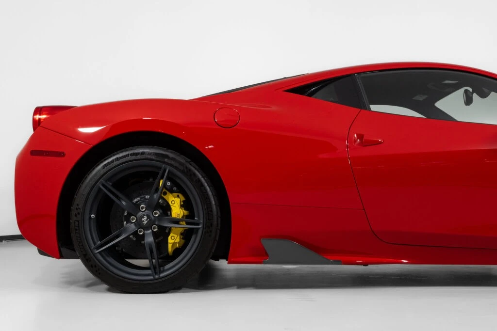 2015 Ferrari 458 Speciale - Image 17 of 31