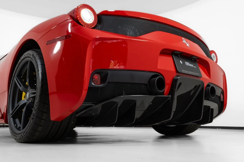 2015 Ferrari 458 Speciale - Image 19 of 31