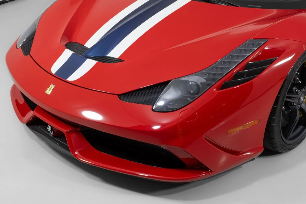 2015 Ferrari 458 Speciale - Image 15 of 31