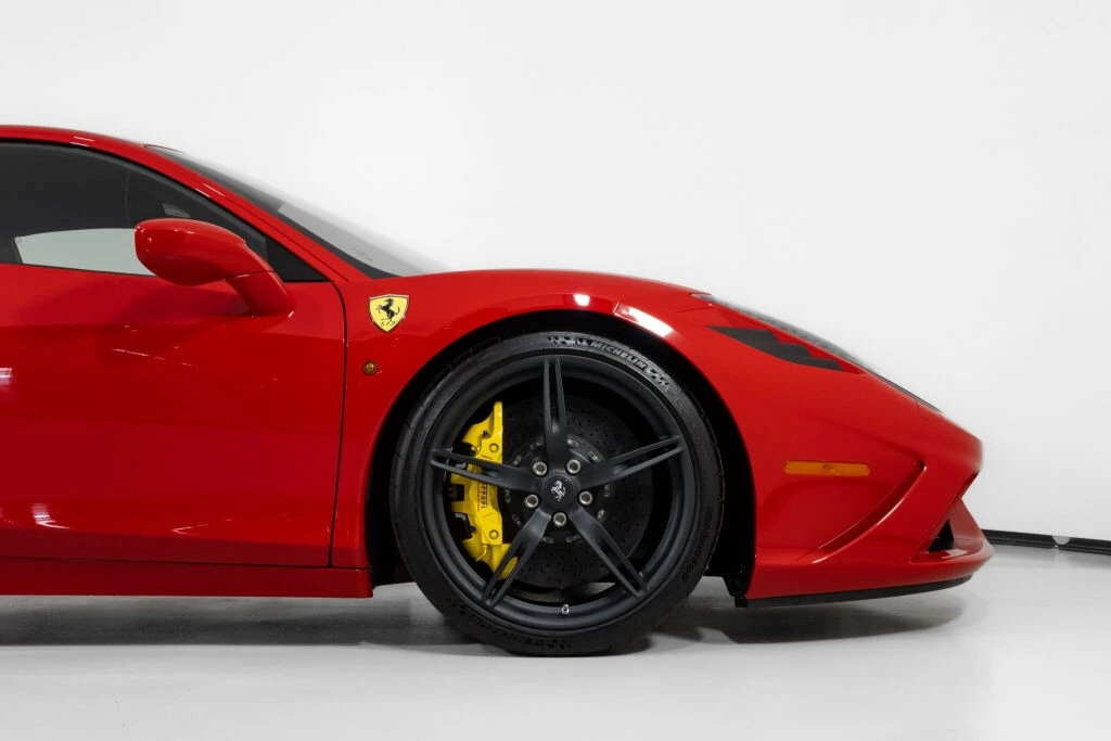 2015 Ferrari 458 Speciale - Image 16 of 31