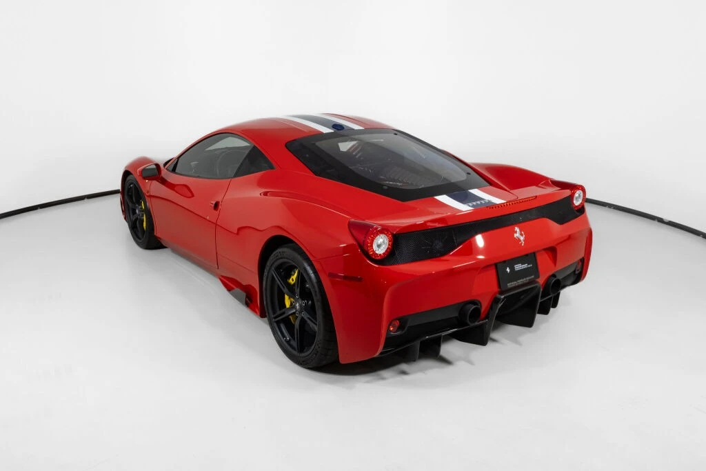 2015 Ferrari 458 Speciale - Image 5 of 31