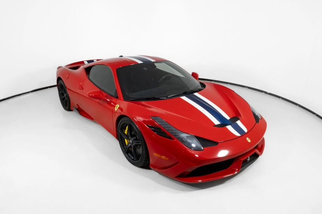 2015 Ferrari 458 Speciale - Image 12 of 31