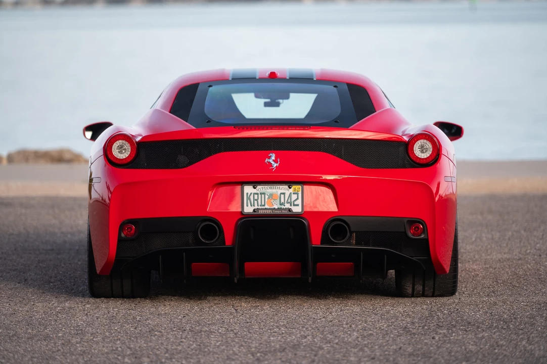 2015 Ferrari 458 Speciale - Image 12 of 31