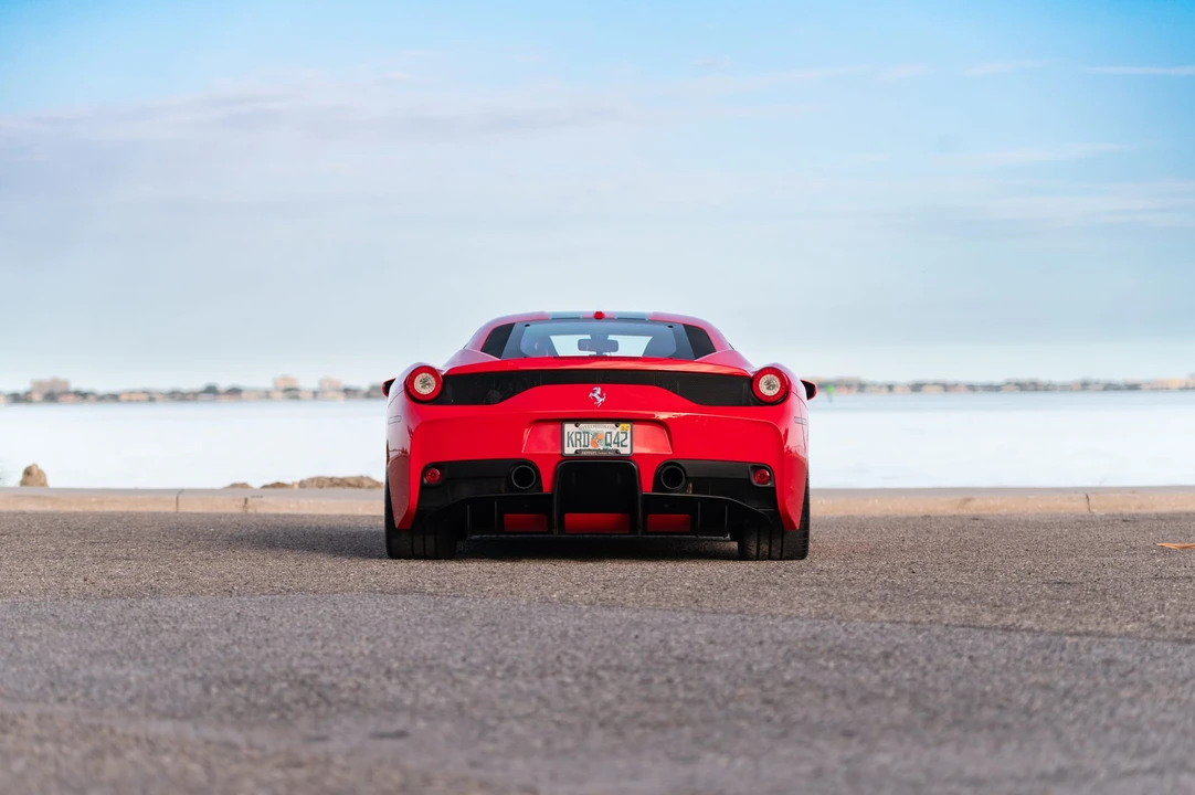 2015 Ferrari 458 Speciale - Image 13 of 31