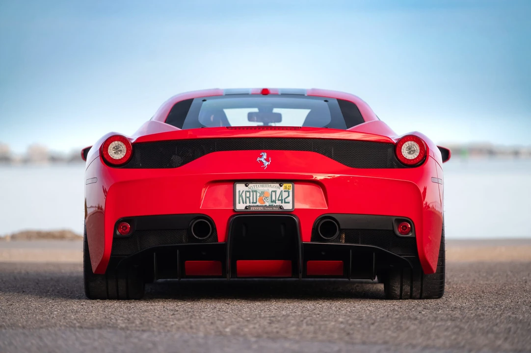2015 Ferrari 458 Speciale - Image 14 of 31