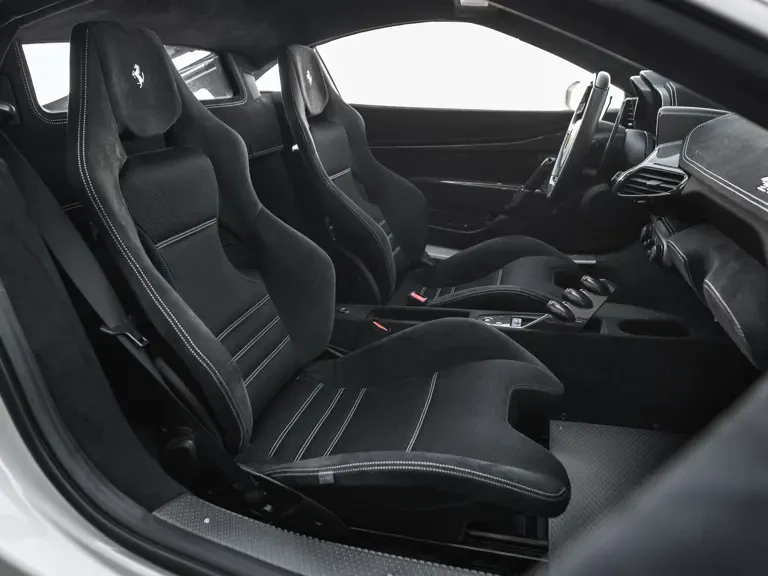 2015 Ferrari 458 Speciale - Image 26 of 31