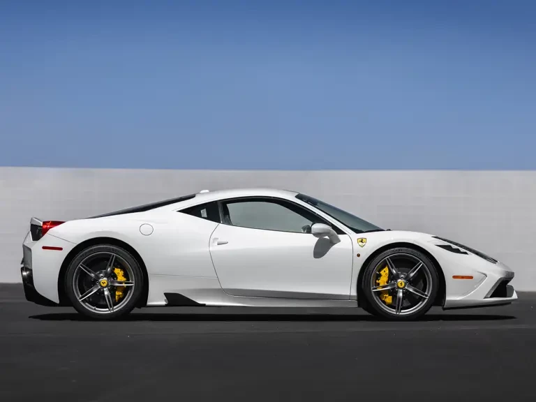 2015 Ferrari 458 Speciale - Image 12 of 31
