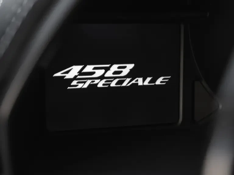 2015 Ferrari 458 Speciale - Image 19 of 31