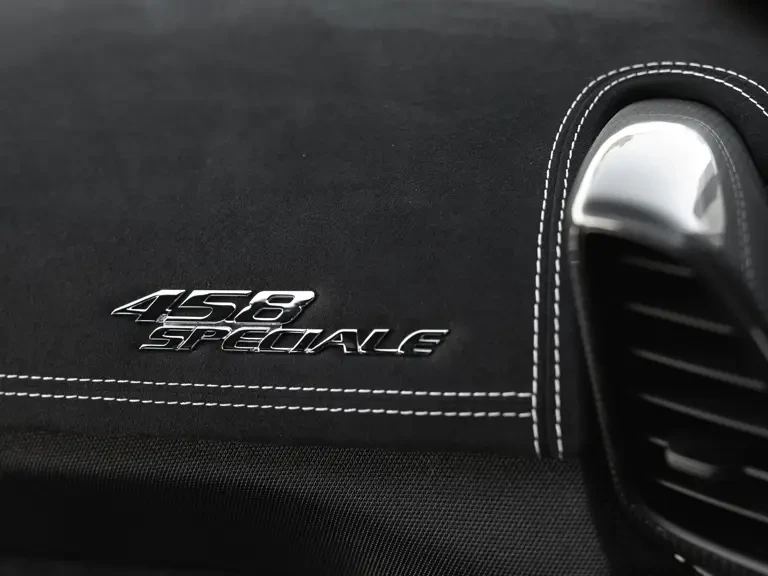 2015 Ferrari 458 Speciale - Image 23 of 31