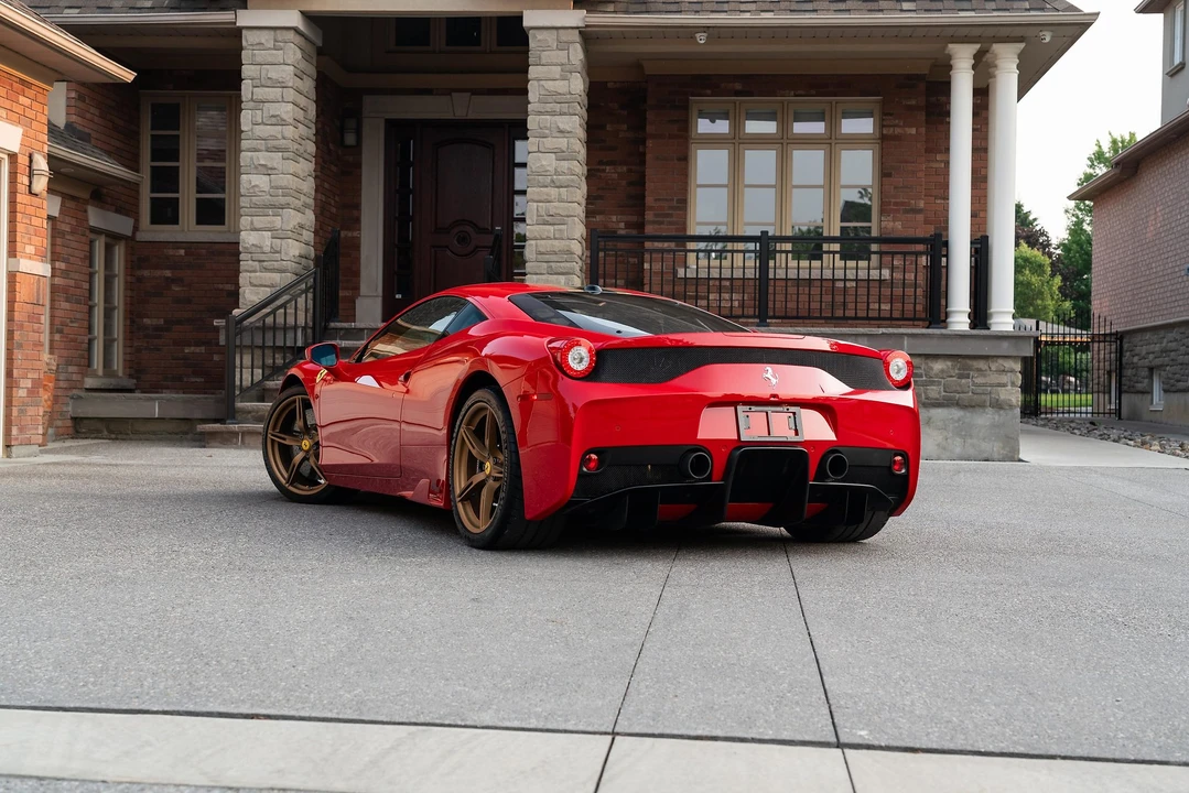 2015 Ferrari 458 Speciale - Image 14 of 31