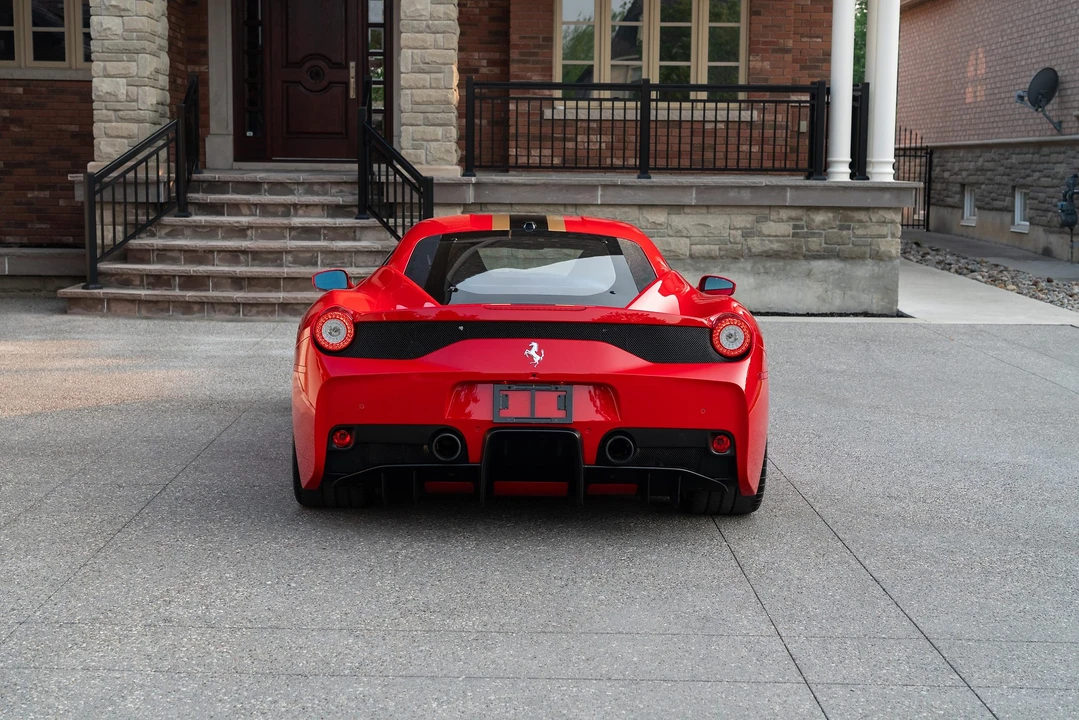 2015 Ferrari 458 Speciale - Image 16 of 31