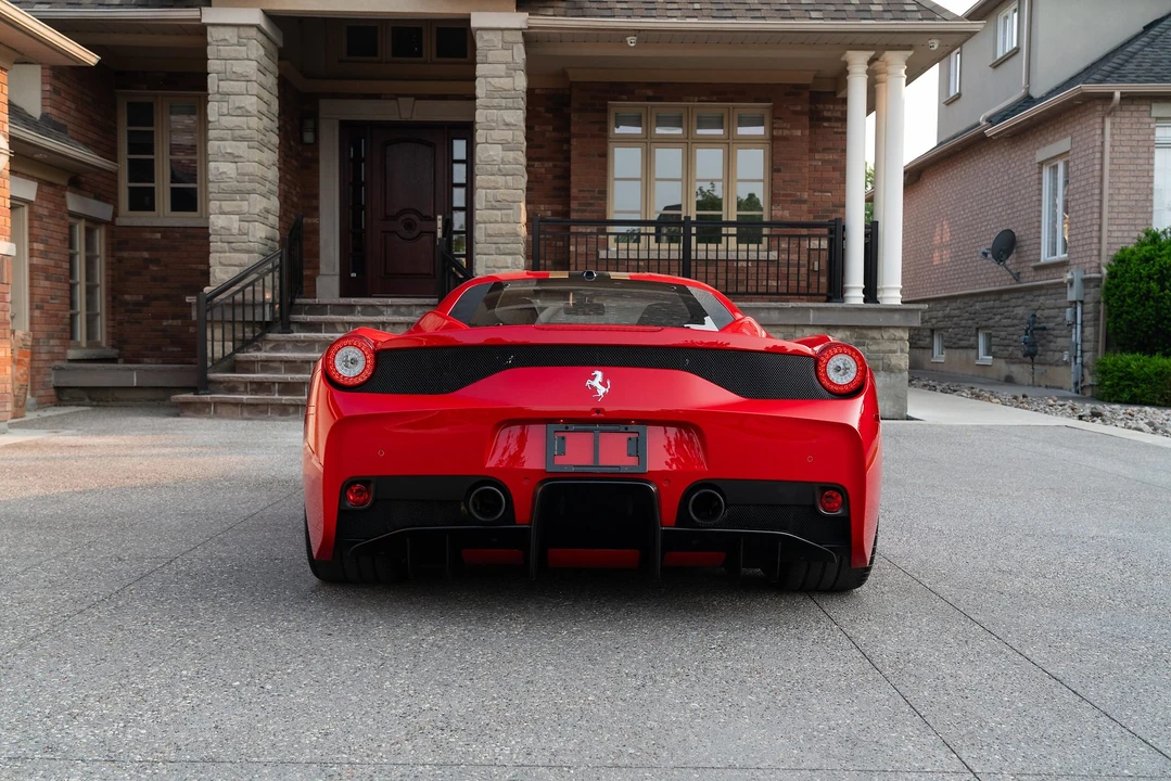2015 Ferrari 458 Speciale - Image 18 of 31