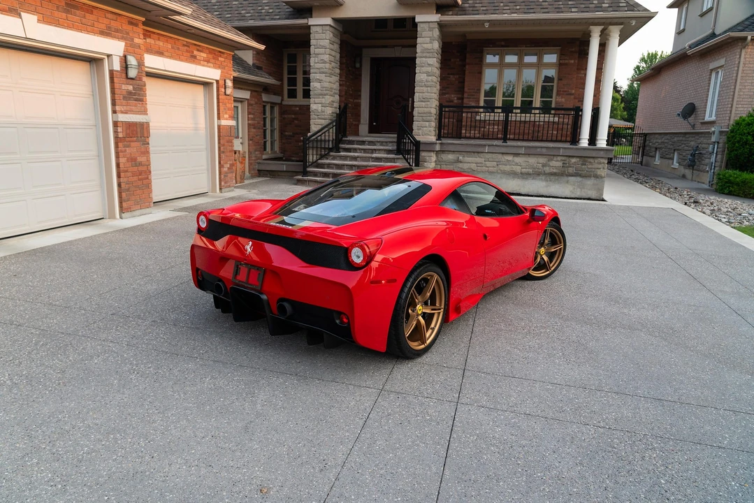 2015 Ferrari 458 Speciale - Image 20 of 31