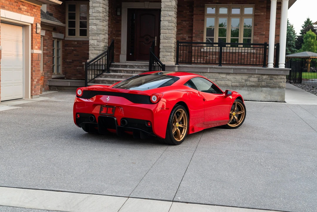 2015 Ferrari 458 Speciale - Image 22 of 31