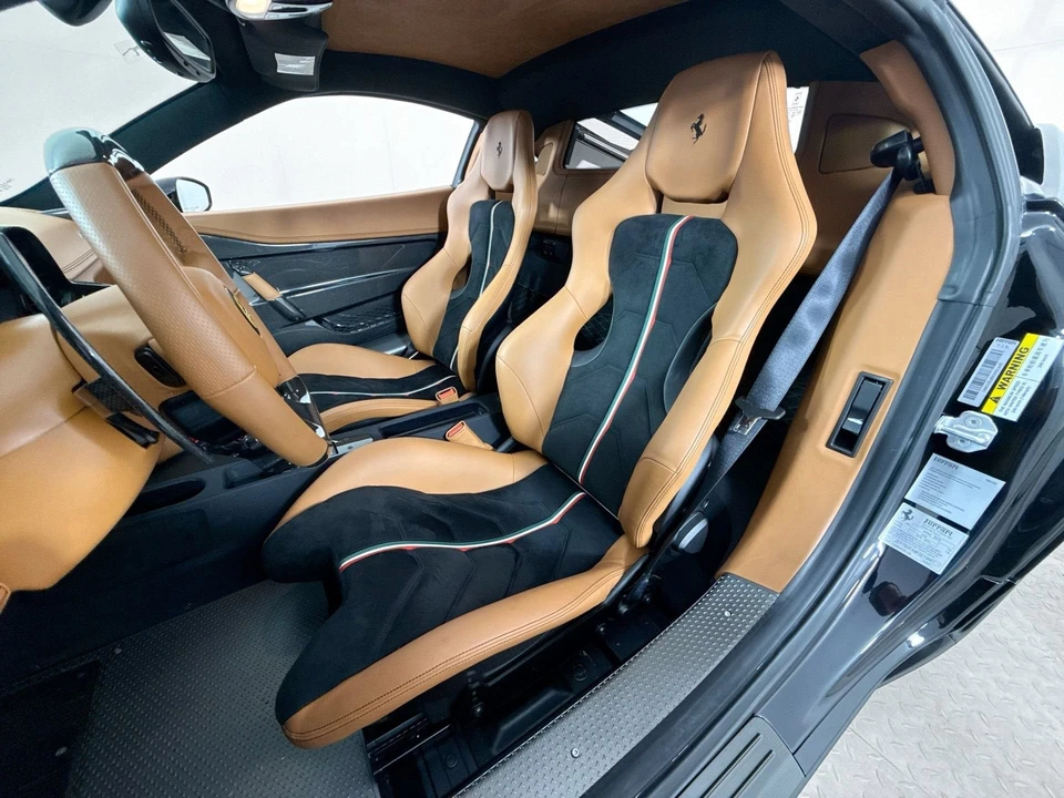 2015 Ferrari 458 Speciale - Image 9 of 27