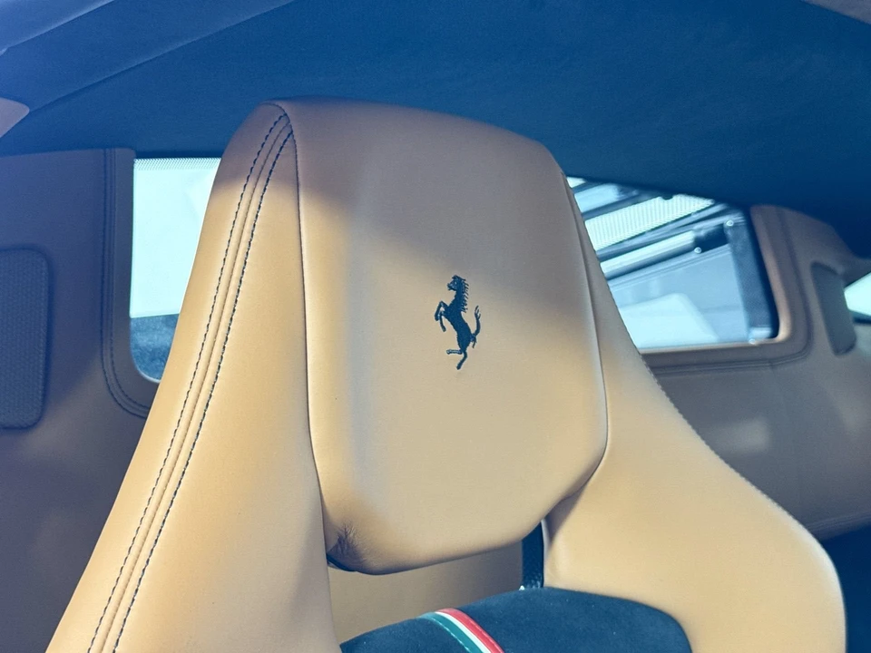 2015 Ferrari 458 Speciale - Image 23 of 27