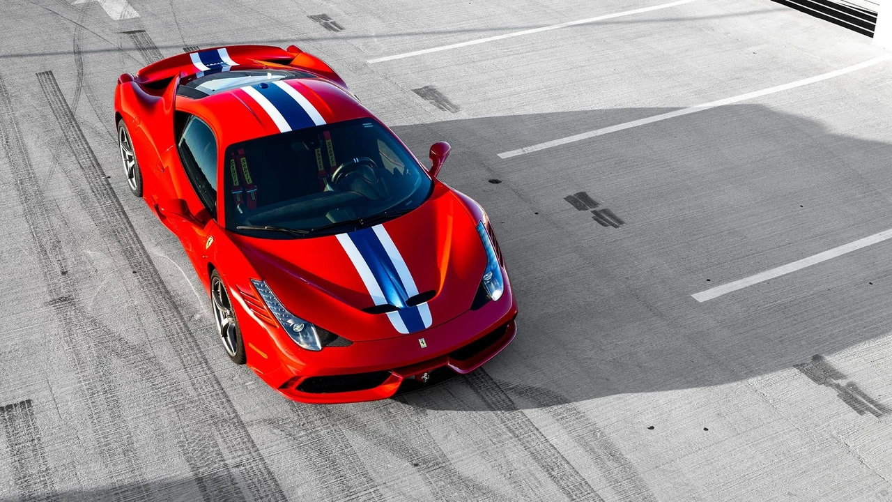 2015 Ferrari 458 Speciale - Image 30 of 31