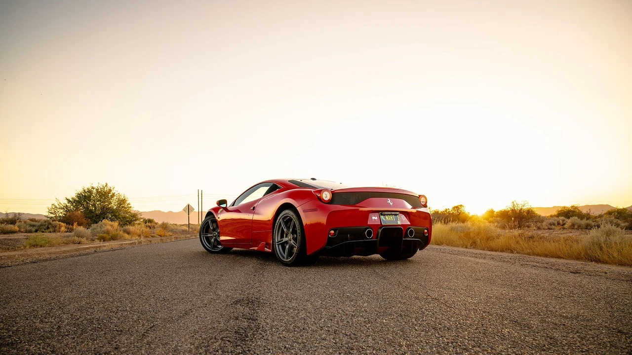 2015 Ferrari 458 Speciale - Image 8 of 31