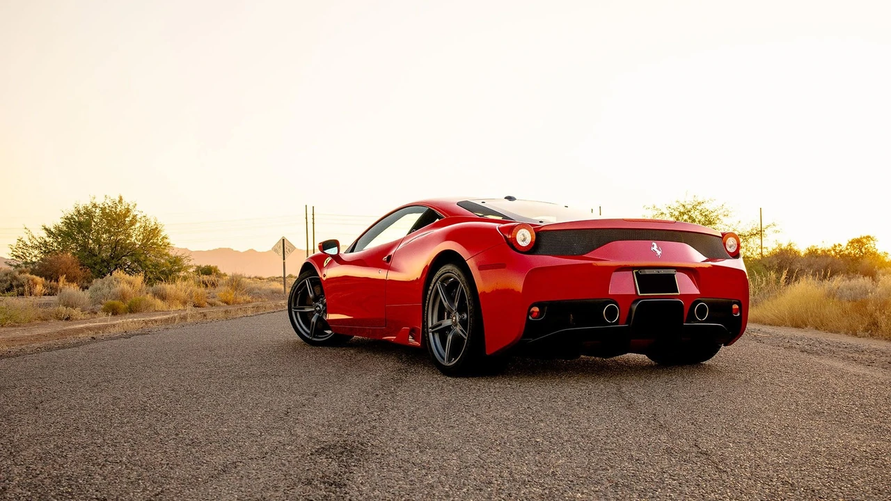 2015 Ferrari 458 Speciale - Image 24 of 31