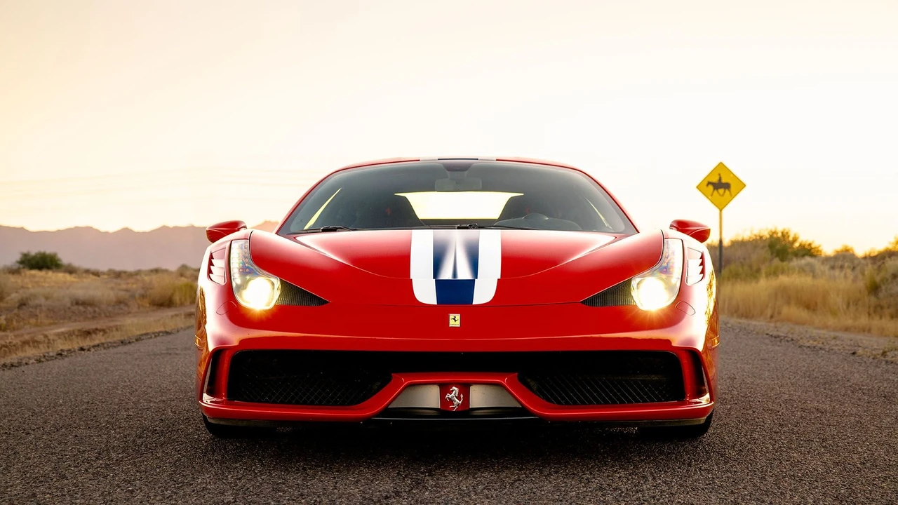 2015 Ferrari 458 Speciale - Image 27 of 31