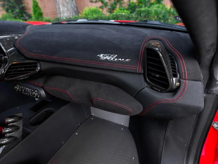 2015 Ferrari 458 Speciale - Image 19 of 31