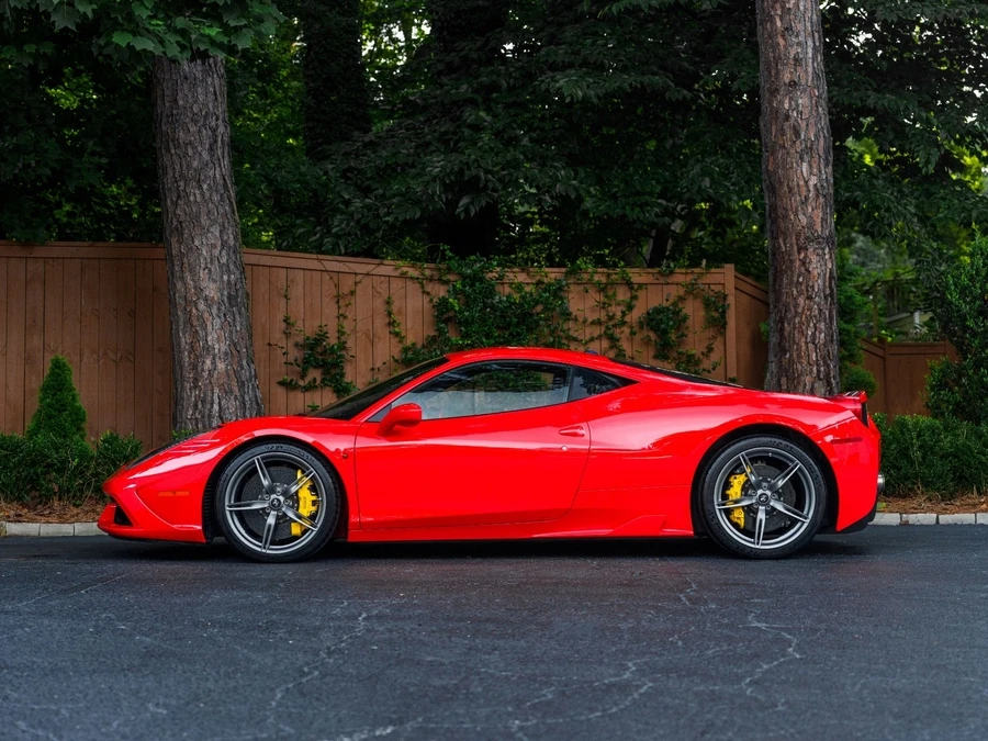 2015 Ferrari 458 Speciale - Image 2 of 31